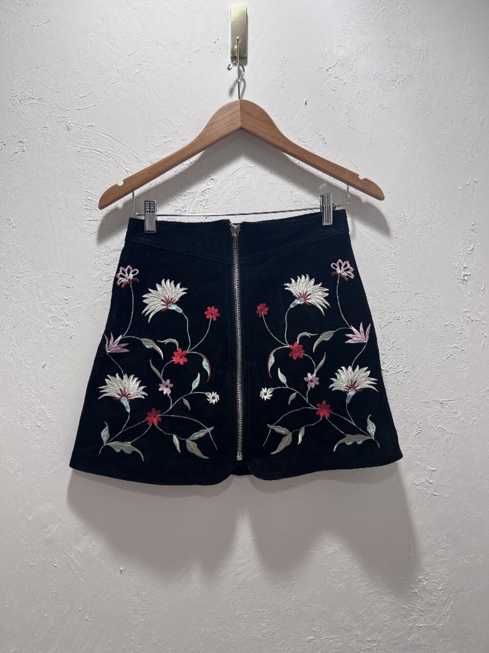 Zara Woman Black Embroidered Floral Genuine Suede Mini Skirt XS